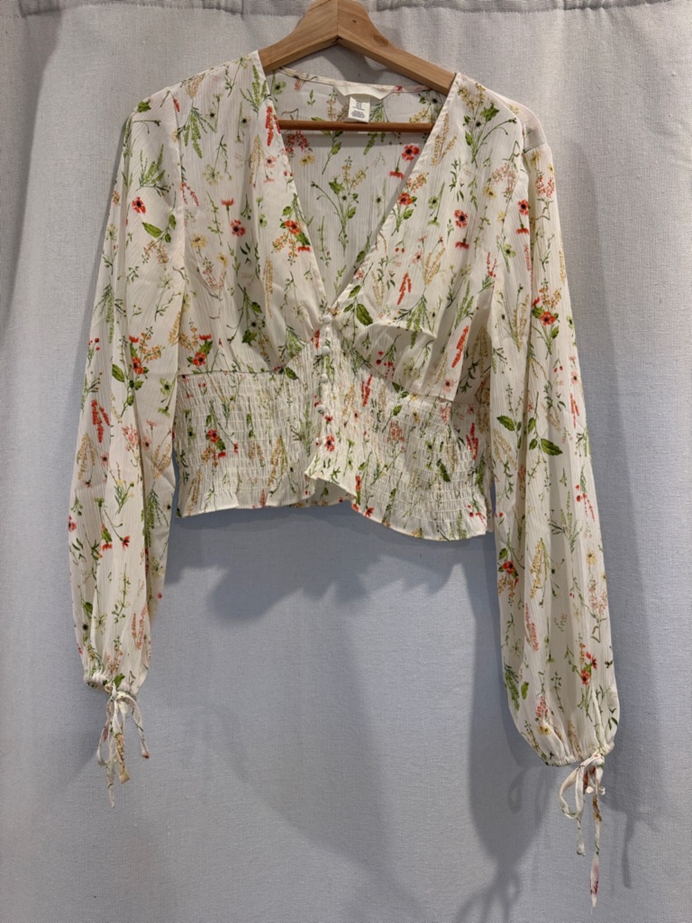 H&M Floral Print V-Neck Smocked Waist Blouse